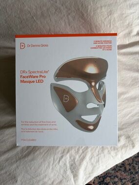 Dr. Dennis Gross DRx SpectraLite FaceWare Pro LED Mask - White & Rose Gold